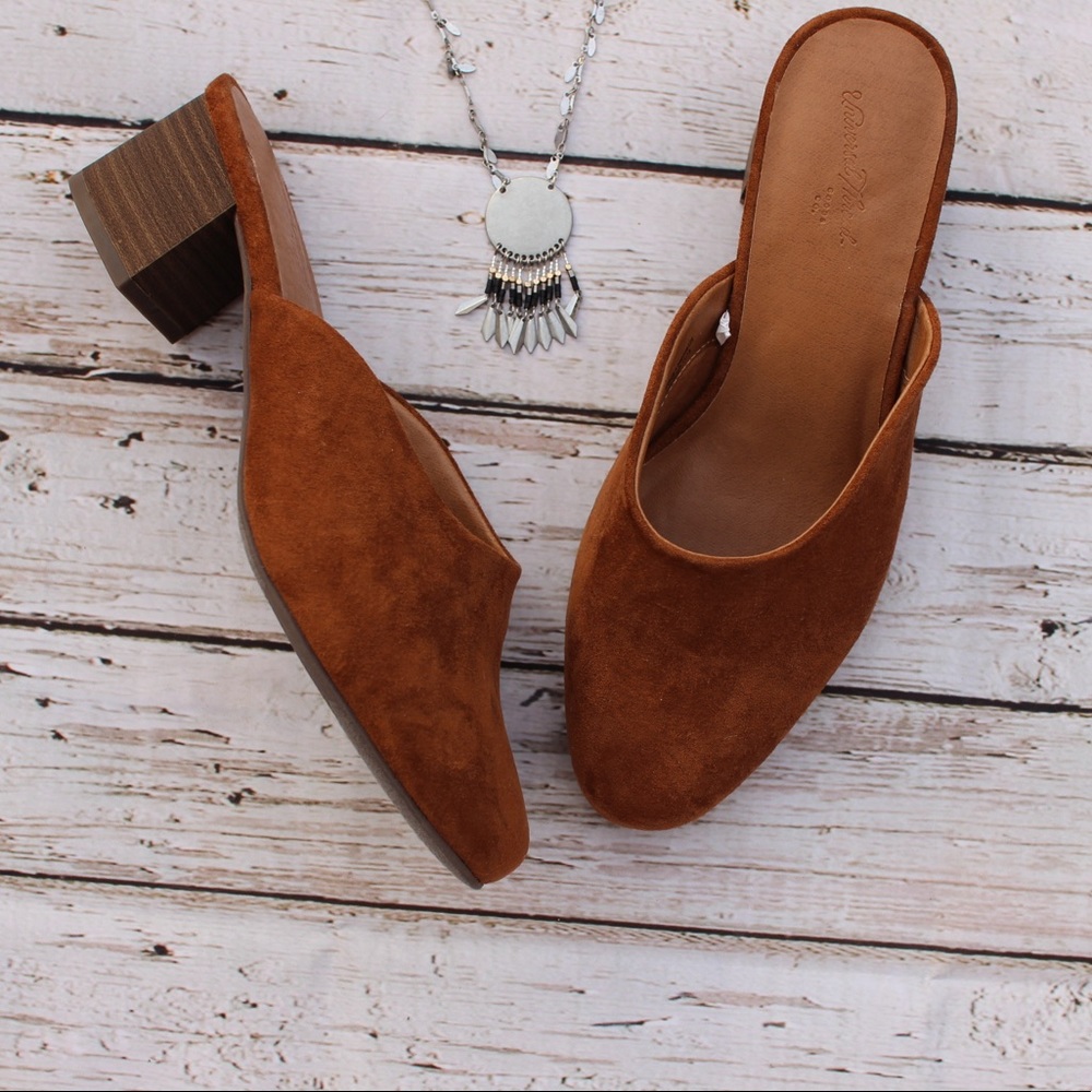 Universal Thread Suede Mules/Clogs